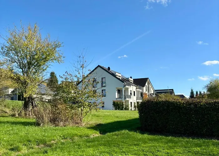 Klosterblick Sowie Weinberge & Drachenflieger 젤틴겐라티그